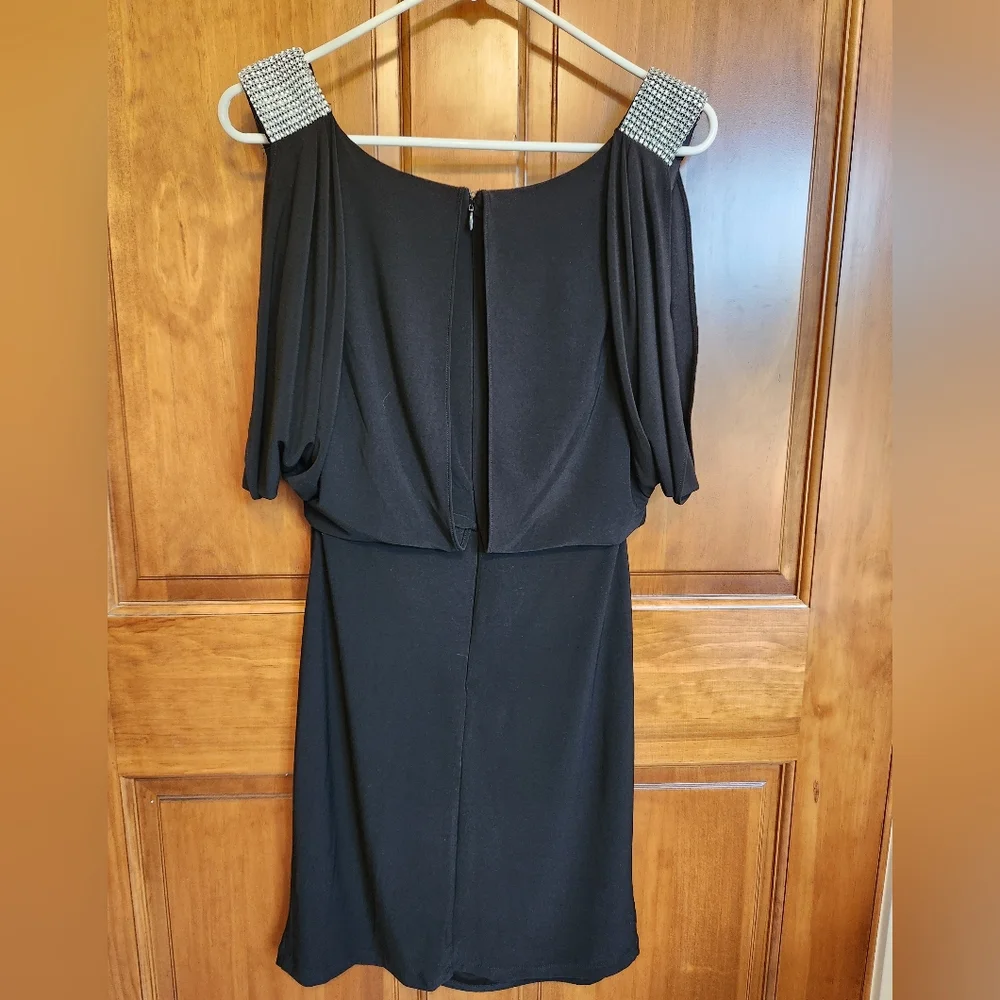 Scarlett Black Dress w Silver Accent Shoulders.  Size 4.  Wrinkle free. - Picture 5 of 5